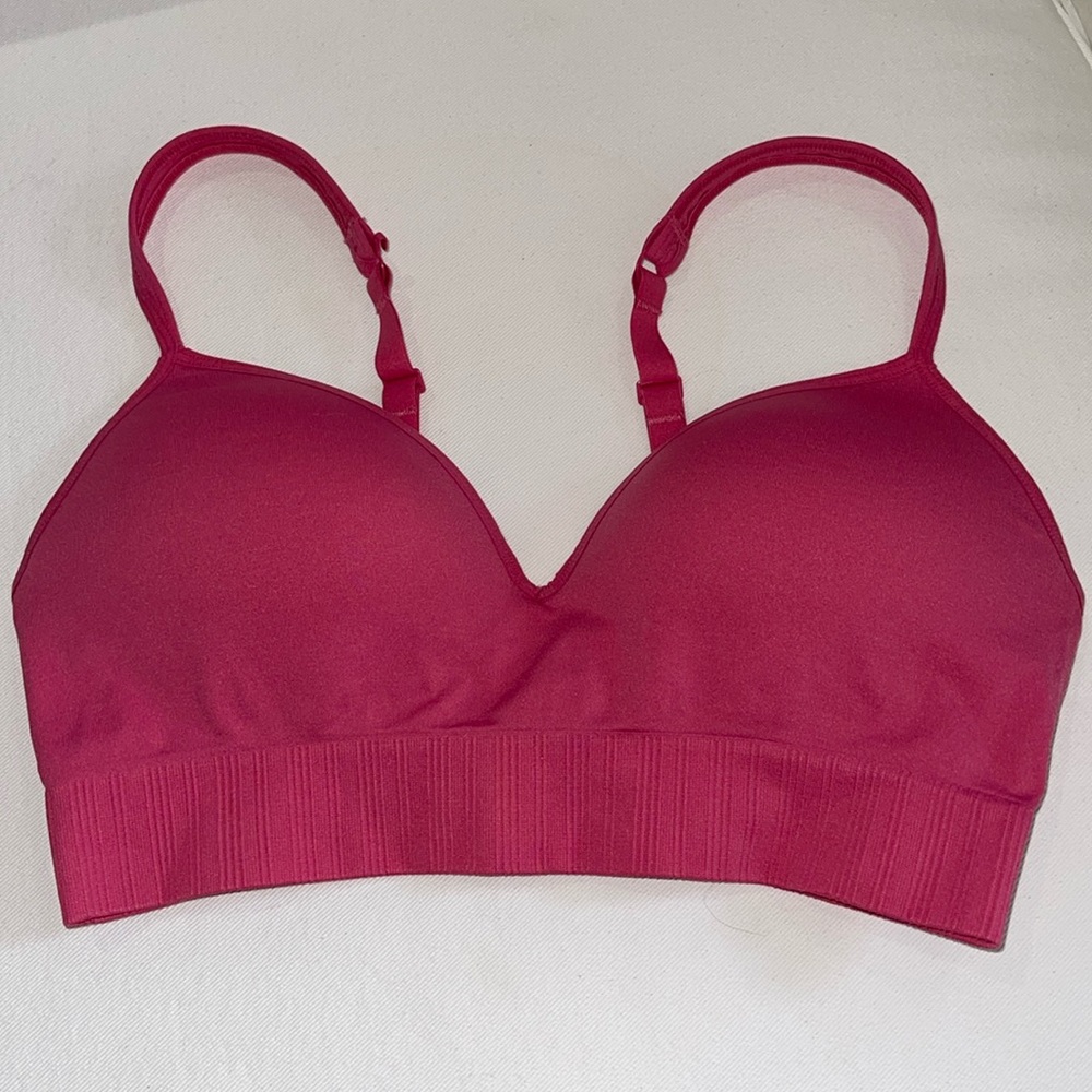 NWOT Athleta lightly padded convertible bra Size S